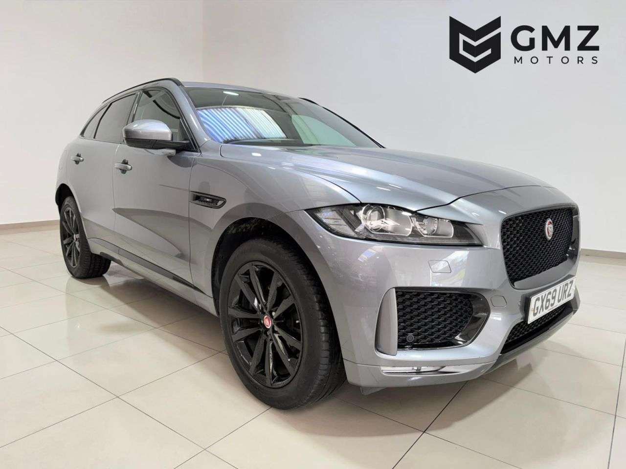 A 2019 JAGUAR F-PACE 2.0 D180 Chequered Flag SUV 5dr Diesel Auto AWD Euro 6 (s/s) (180 ps) FULL A 2019 JAGUAR F-PACE 2.0 D180 Chequered Flag SUV 5dr Diesel Auto AWD Euro 6 (s/s) (180 ps) FULL