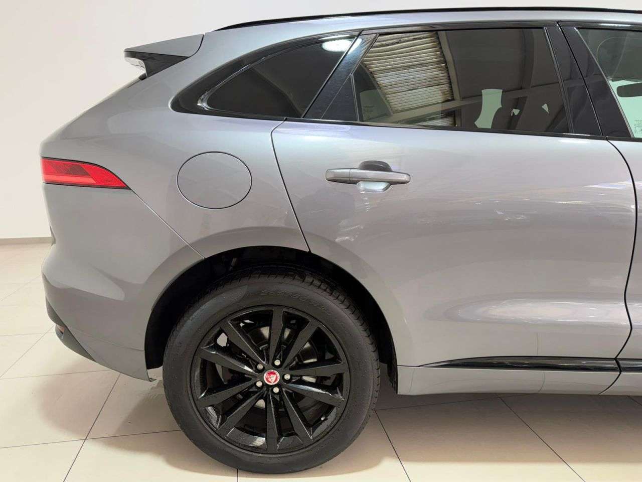 2019 JAGUAR F-PACE 2019 JAGUAR F-PACE