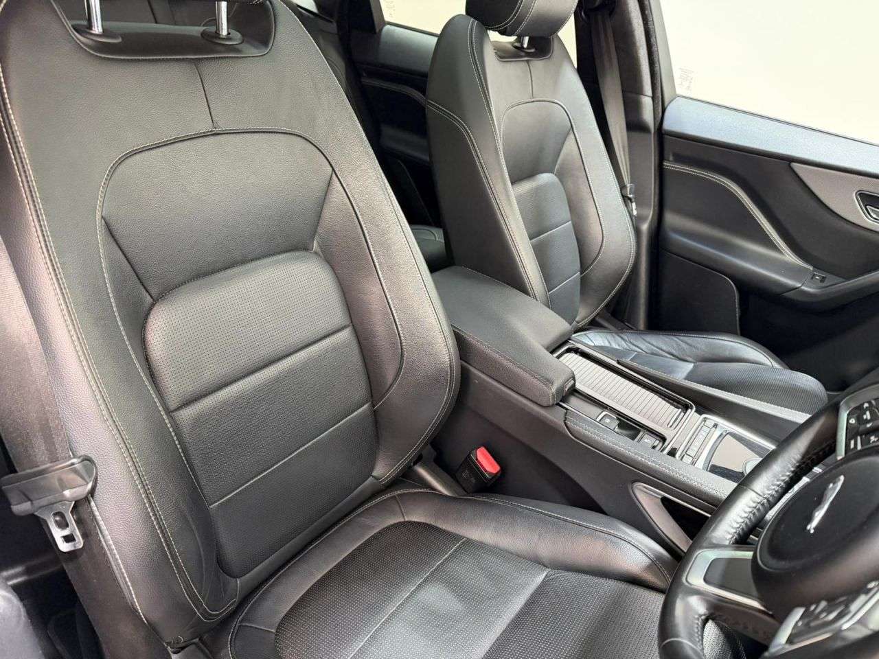 2019 JAGUAR F-PACE 2019 JAGUAR F-PACE