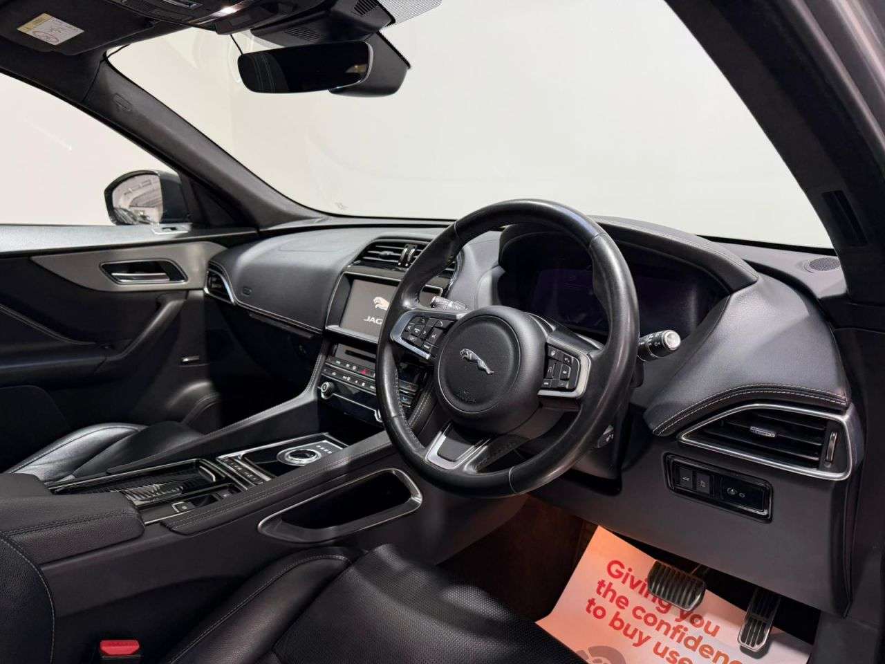 2019 JAGUAR F-PACE 2019 JAGUAR F-PACE