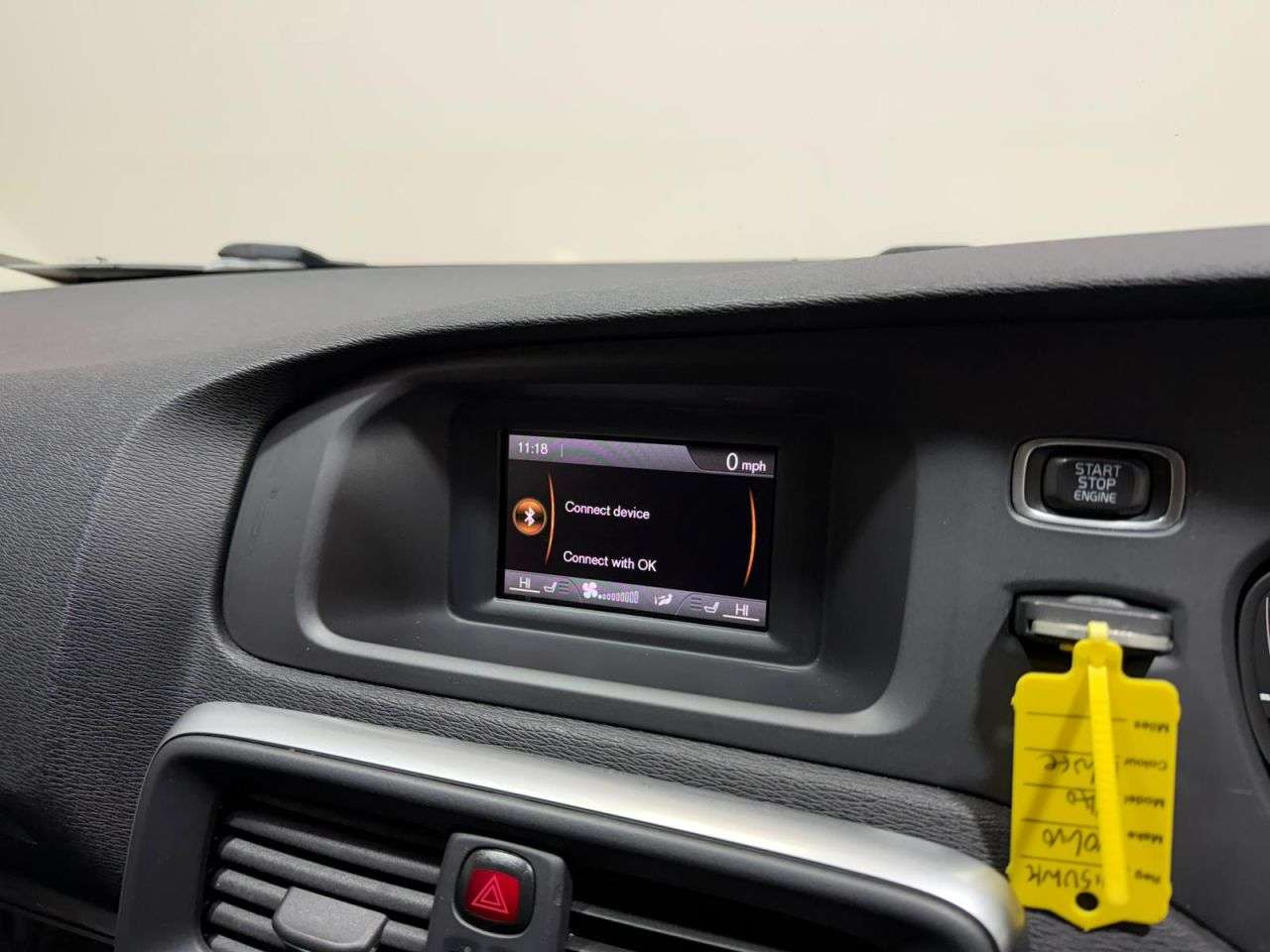 2015 VOLVO V40 CROSS COUNTRY 2015 VOLVO V40 CROSS COUNTRY