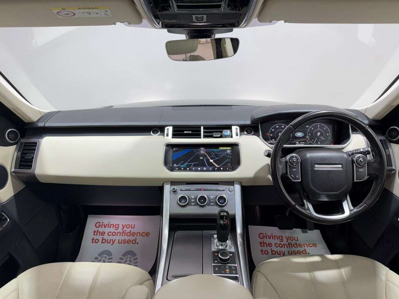 A 2017 LAND ROVER RANGE ROVER SPORT 3.0 SD V6 HSE SUV 5dr Diesel Auto 4WD Euro 6 (s/s) (306 ps) NATIONWIDE DELI A 2017 LAND ROVER RANGE ROVER SPORT 3.0 SD V6 HSE SUV 5dr Diesel Auto 4WD Euro 6 (s/s) (306 ps) NATIONWIDE DELI