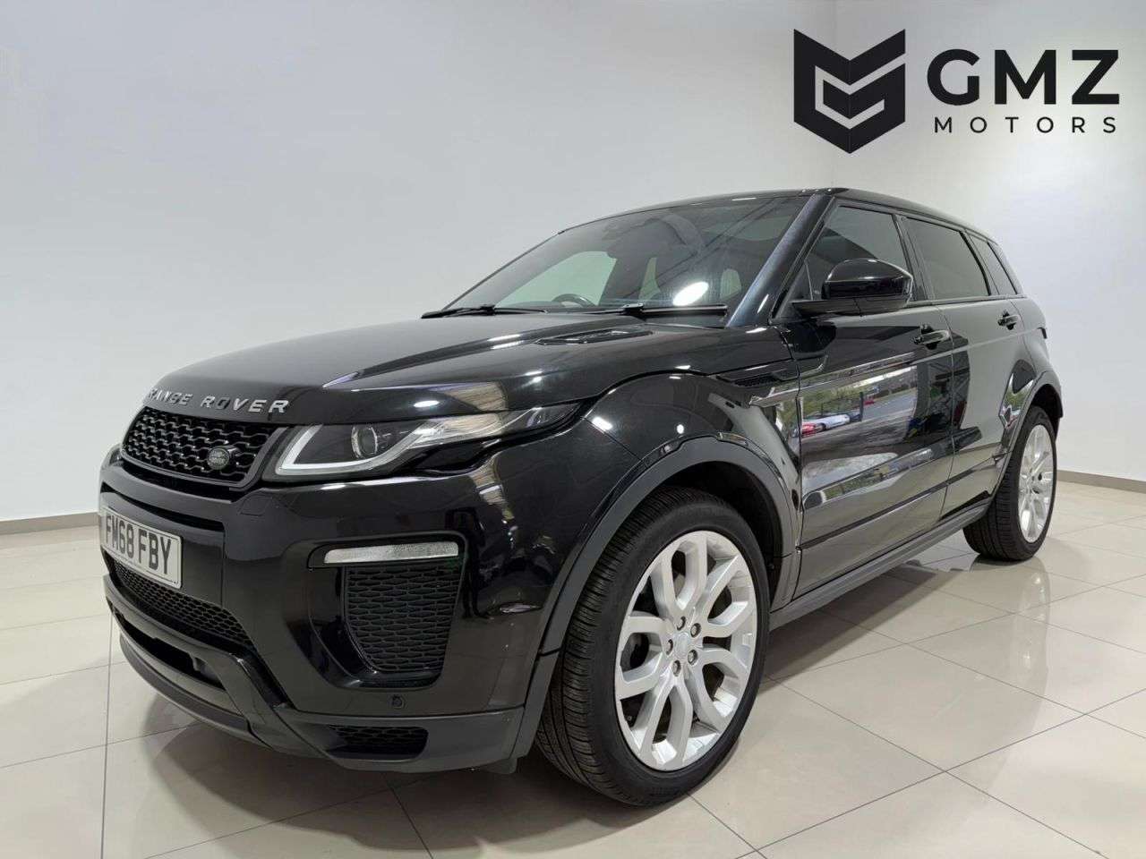 A 2019 LAND ROVER RANGE ROVER EVOQUE TD4 HSE DYNAMIC A 2019 LAND ROVER RANGE ROVER EVOQUE TD4 HSE DYNAMIC