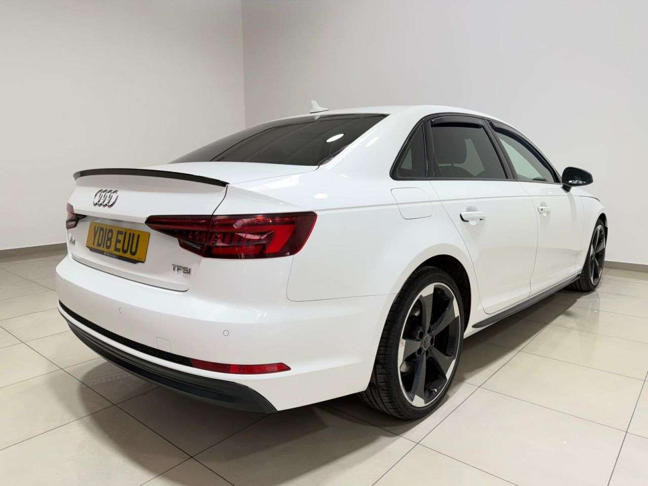 2018 AUDI A4 2018 AUDI A4