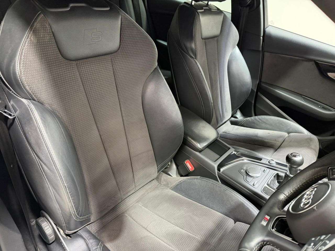 2018 AUDI A4 2018 AUDI A4