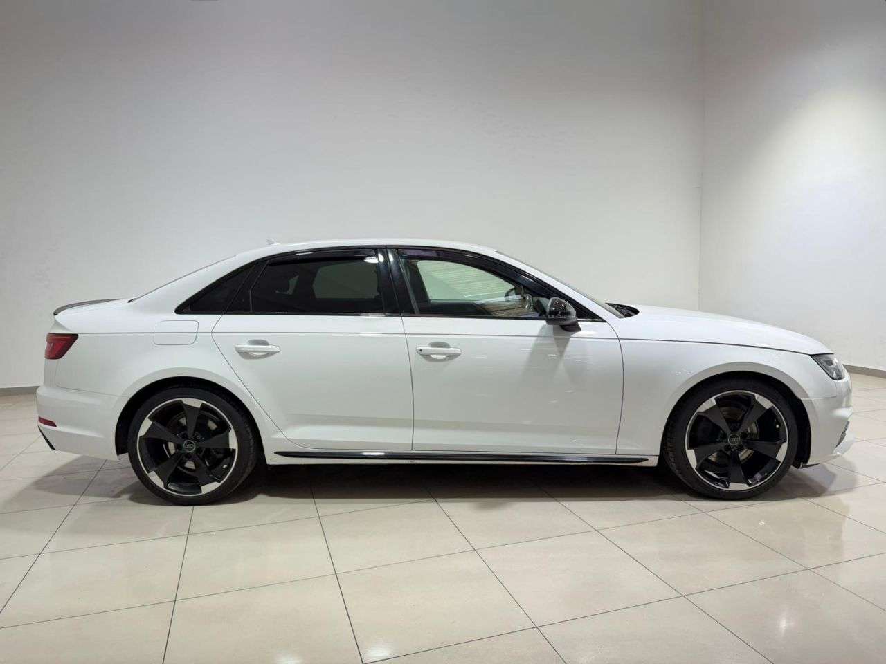 2018 AUDI A4 2018 AUDI A4