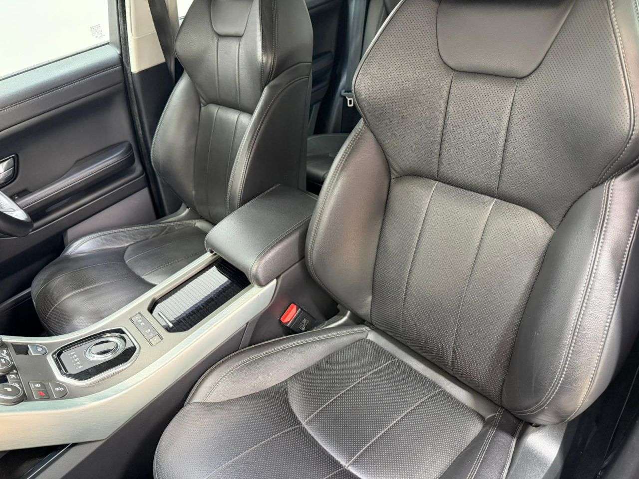 2018 LAND ROVER RANGE ROVER EVOQUE 2018 LAND ROVER RANGE ROVER EVOQUE