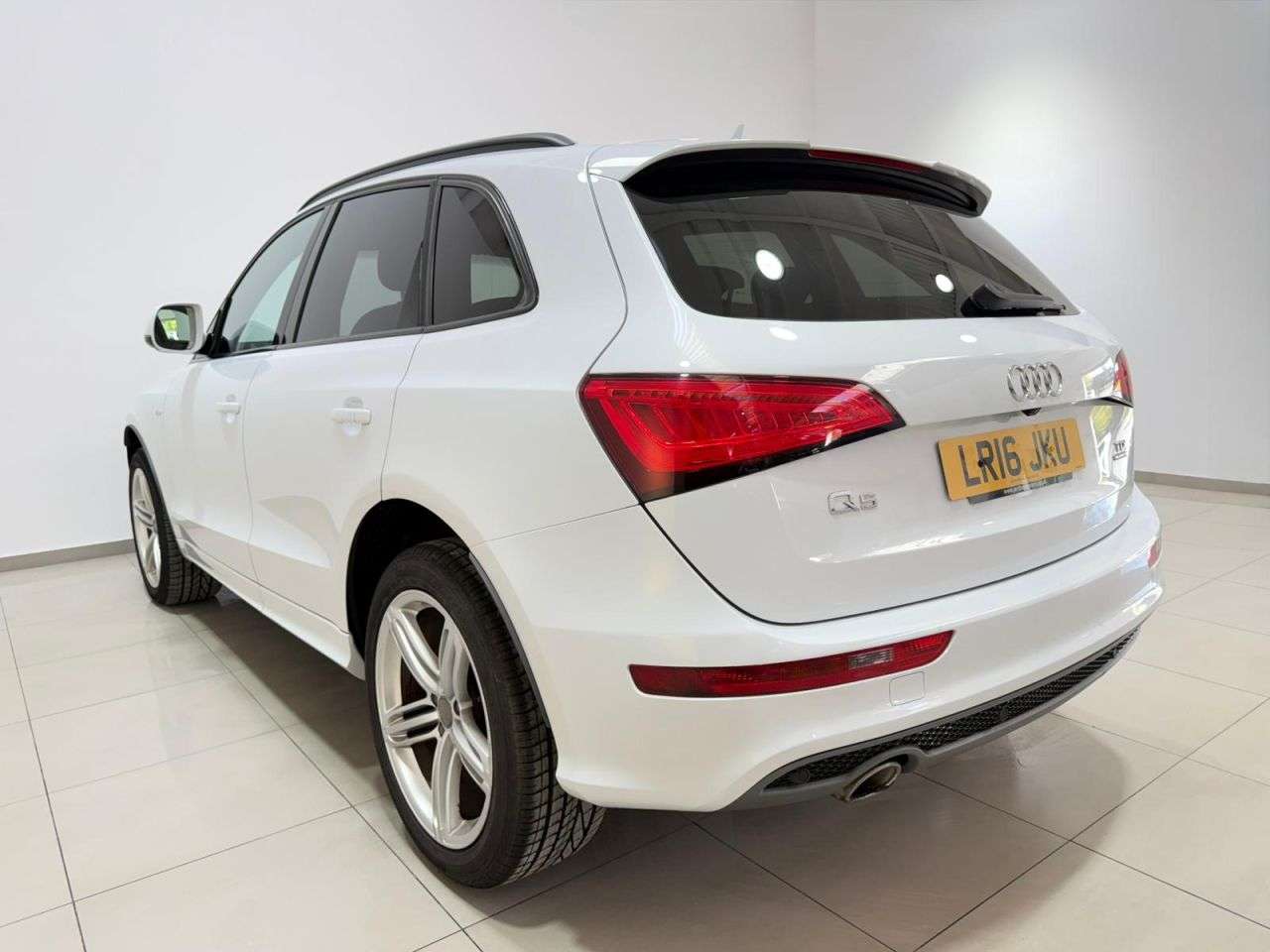 2016 AUDI Q5 2016 AUDI Q5