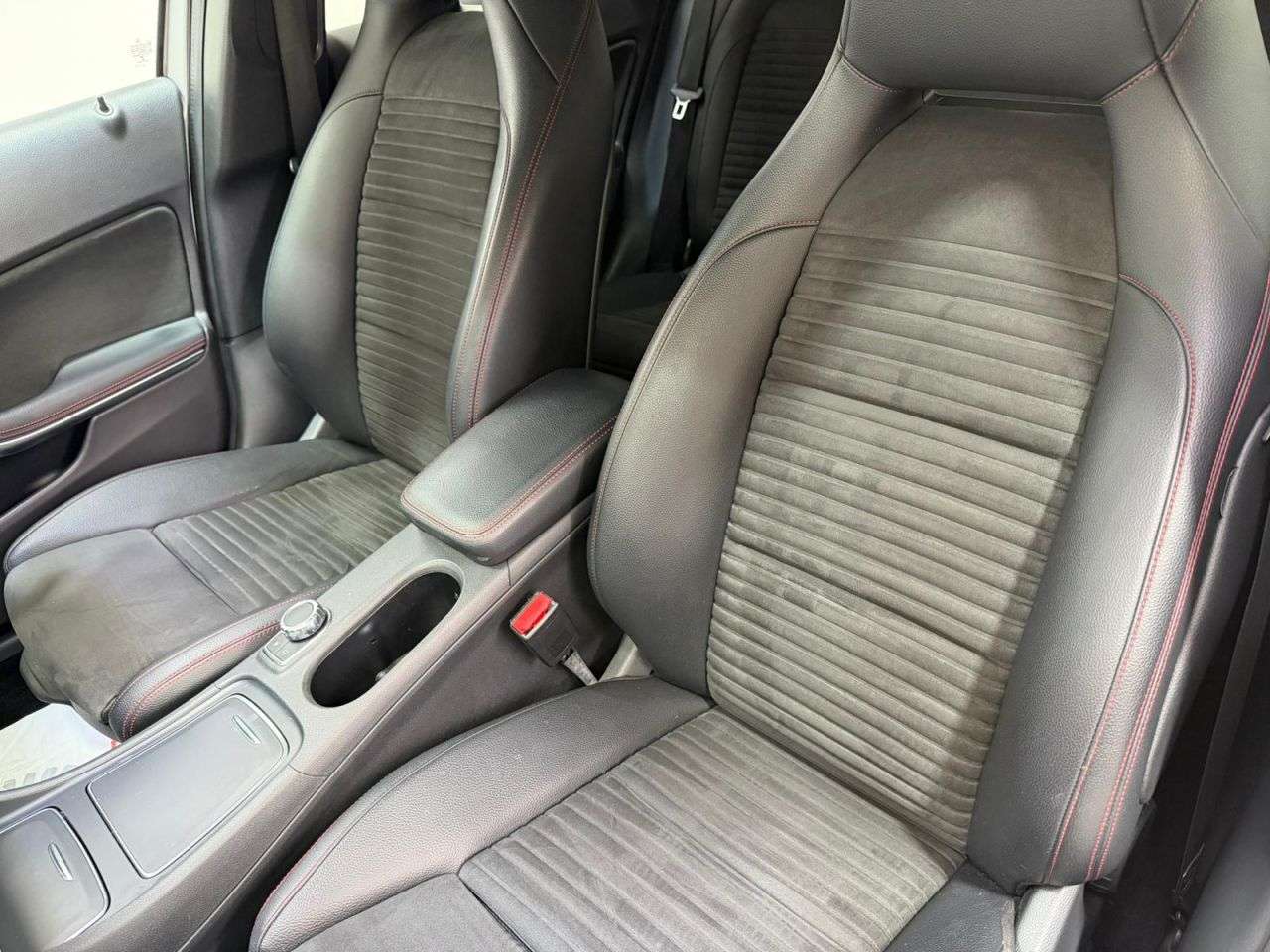 2017 MERCEDES-BENZ A-CLASS 2017 MERCEDES-BENZ A-CLASS