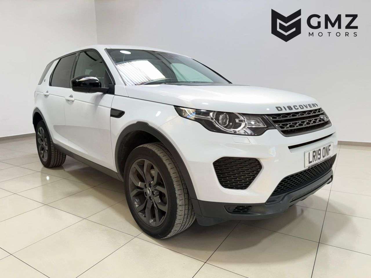 A 2019 LAND ROVER DISCOVERY SPORT 2.0 TD4 Landmark SUV 5dr Diesel Auto 4WD Euro 6 (s/s) (180 ps) NATIONWIDE D A 2019 LAND ROVER DISCOVERY SPORT 2.0 TD4 Landmark SUV 5dr Diesel Auto 4WD Euro 6 (s/s) (180 ps) NATIONWIDE D