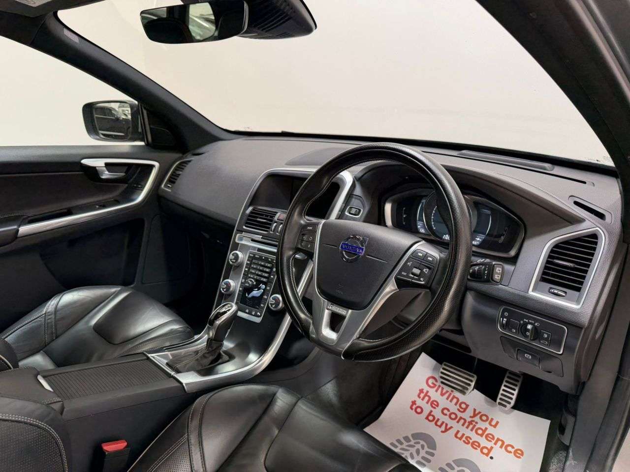 2016 VOLVO XC60 2016 VOLVO XC60