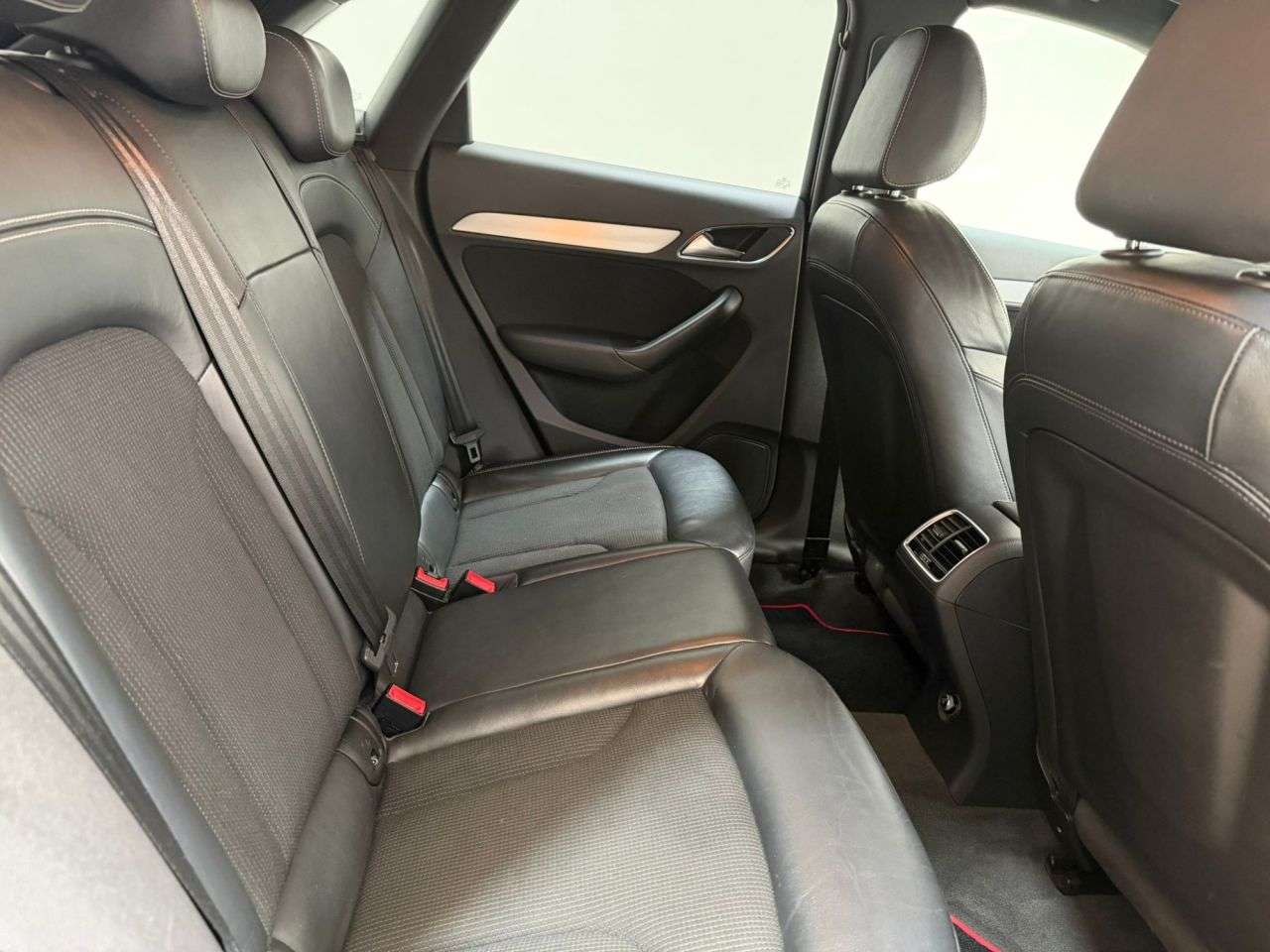 2015 AUDI Q3 2015 AUDI Q3