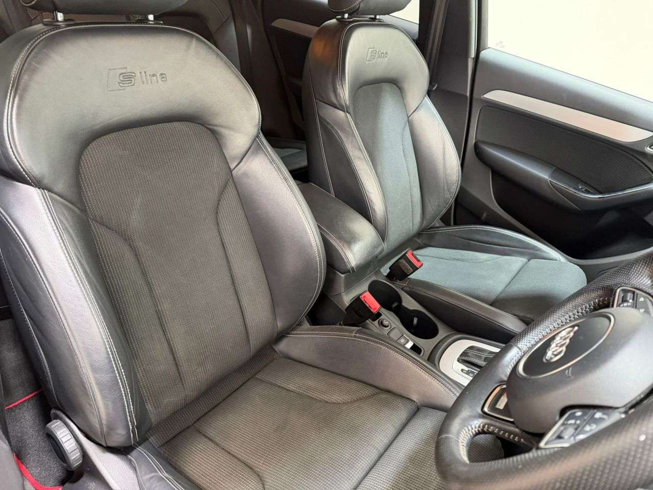 2015 AUDI Q3 2015 AUDI Q3
