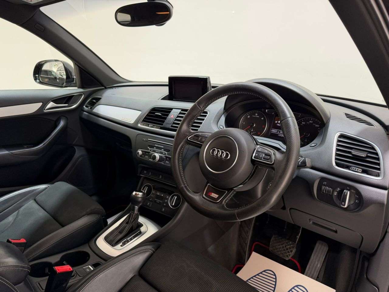 2015 AUDI Q3 2015 AUDI Q3