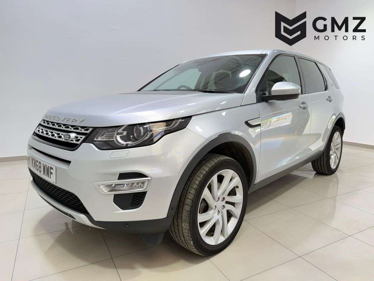 A 2018 LAND ROVER DISCOVERY SPORT 2.0 TD4 HSE Luxury SUV 5dr Diesel Auto 4WD Euro 6 (s/s) (180 ps) NATIONWIDE A 2018 LAND ROVER DISCOVERY SPORT 2.0 TD4 HSE Luxury SUV 5dr Diesel Auto 4WD Euro 6 (s/s) (180 ps) NATIONWIDE