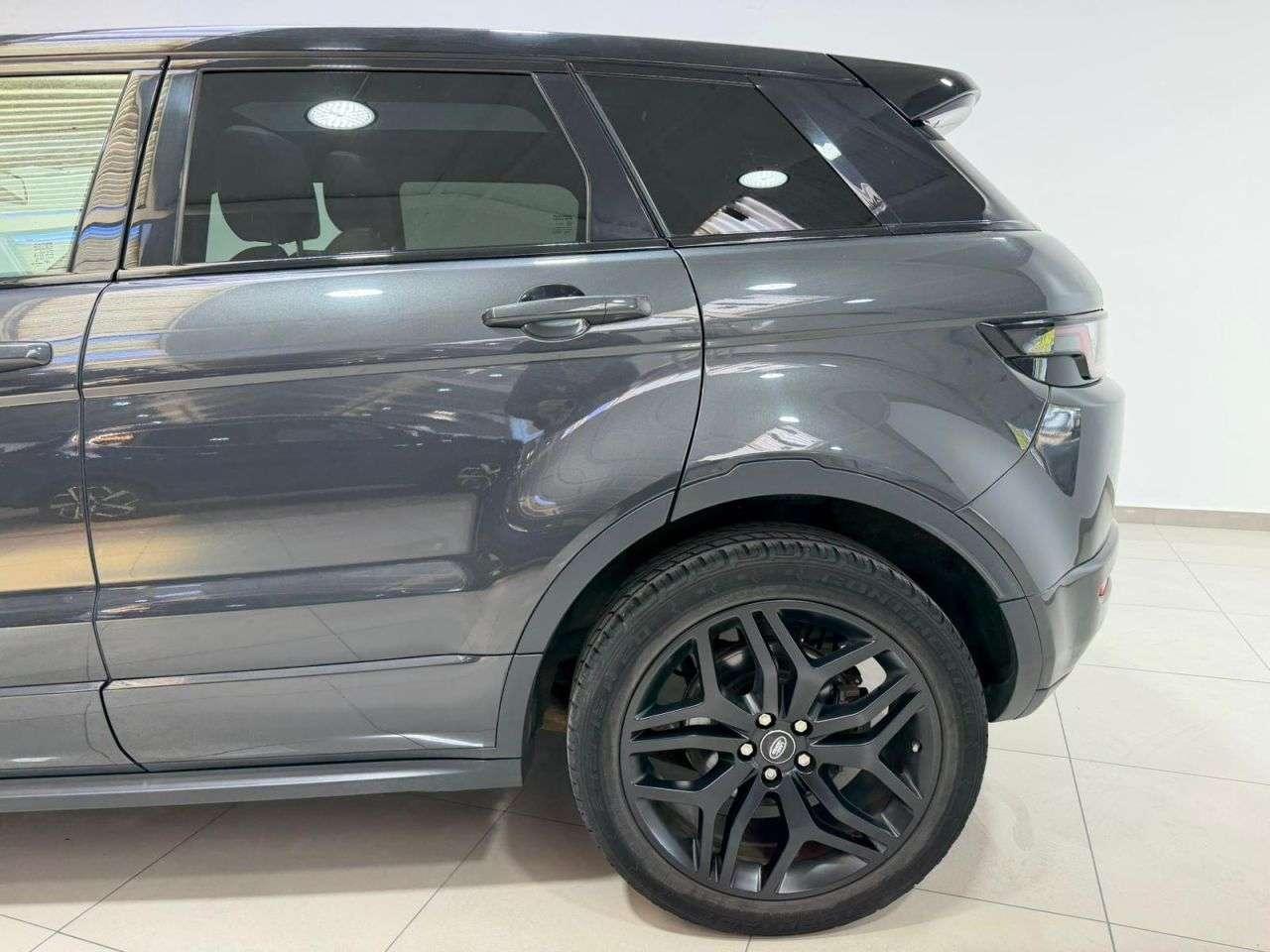2019 LAND ROVER RANGE ROVER EVOQUE 2019 LAND ROVER RANGE ROVER EVOQUE