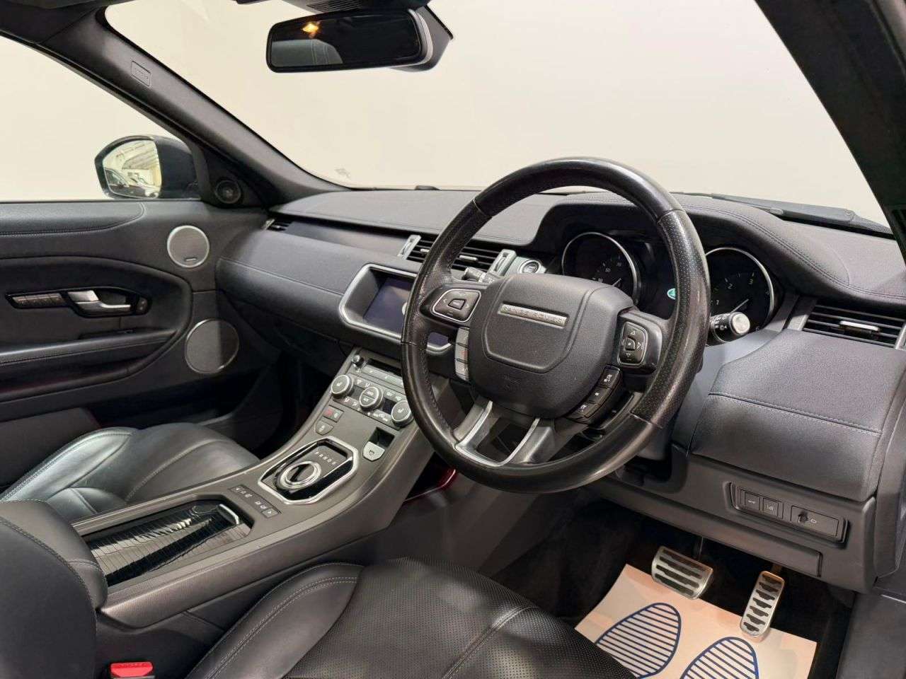 2019 LAND ROVER RANGE ROVER EVOQUE 2019 LAND ROVER RANGE ROVER EVOQUE