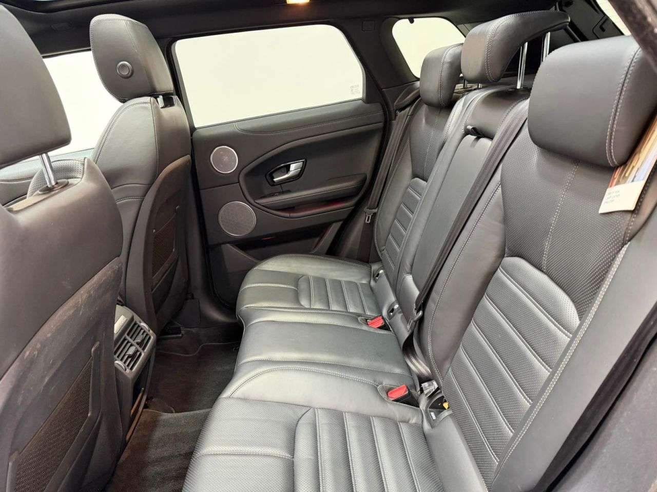 2019 LAND ROVER RANGE ROVER EVOQUE 2019 LAND ROVER RANGE ROVER EVOQUE