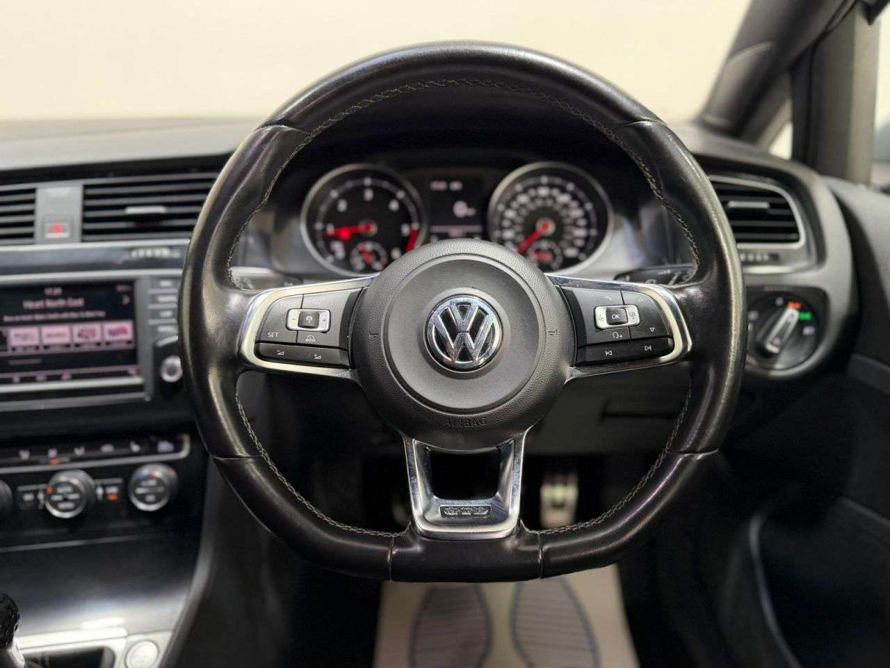 2016 VOLKSWAGEN GOLF 2016 VOLKSWAGEN GOLF