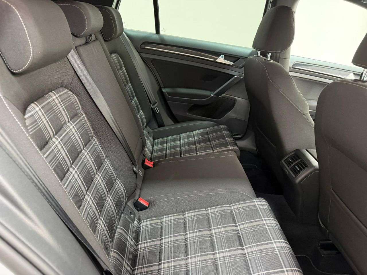 2016 VOLKSWAGEN GOLF 2016 VOLKSWAGEN GOLF