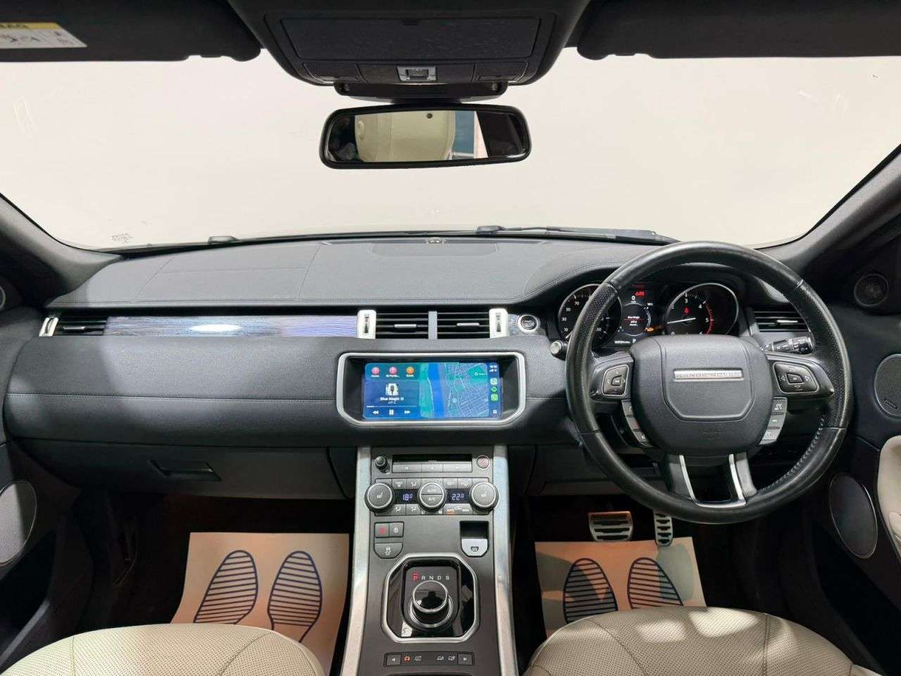 A 2018 LAND ROVER RANGE ROVER EVOQUE 2.0 TD4 HSE Dynamic SUV 5dr Diesel Auto 4WD Euro 6 (s/s) (180 ps) NATIONWID A 2018 LAND ROVER RANGE ROVER EVOQUE 2.0 TD4 HSE Dynamic SUV 5dr Diesel Auto 4WD Euro 6 (s/s) (180 ps) NATIONWID