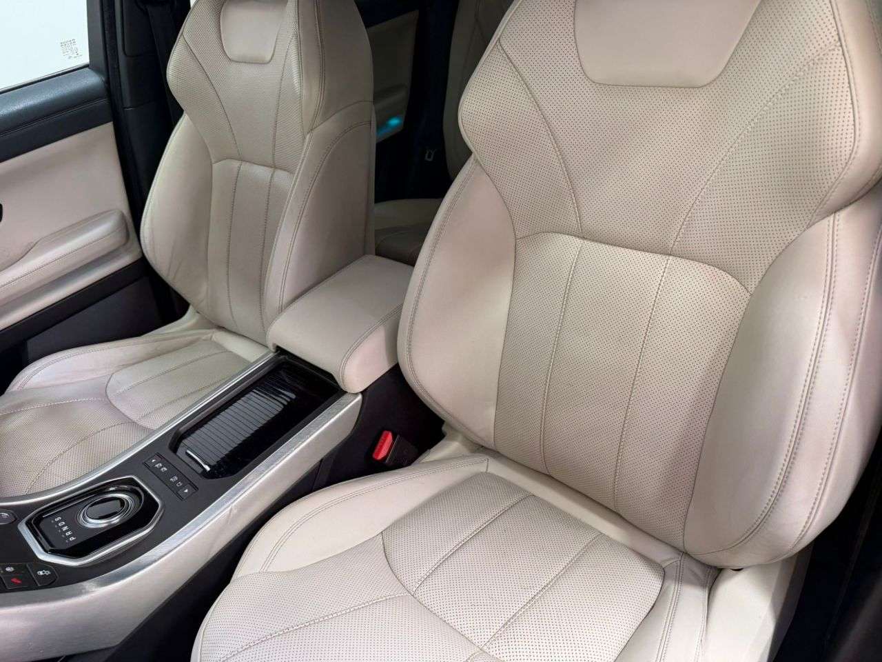 2018 LAND ROVER RANGE ROVER EVOQUE 2018 LAND ROVER RANGE ROVER EVOQUE