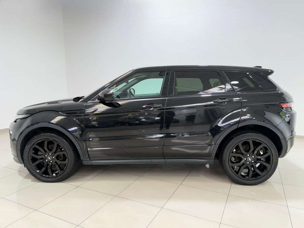 2018 LAND ROVER RANGE ROVER EVOQUE 2018 LAND ROVER RANGE ROVER EVOQUE