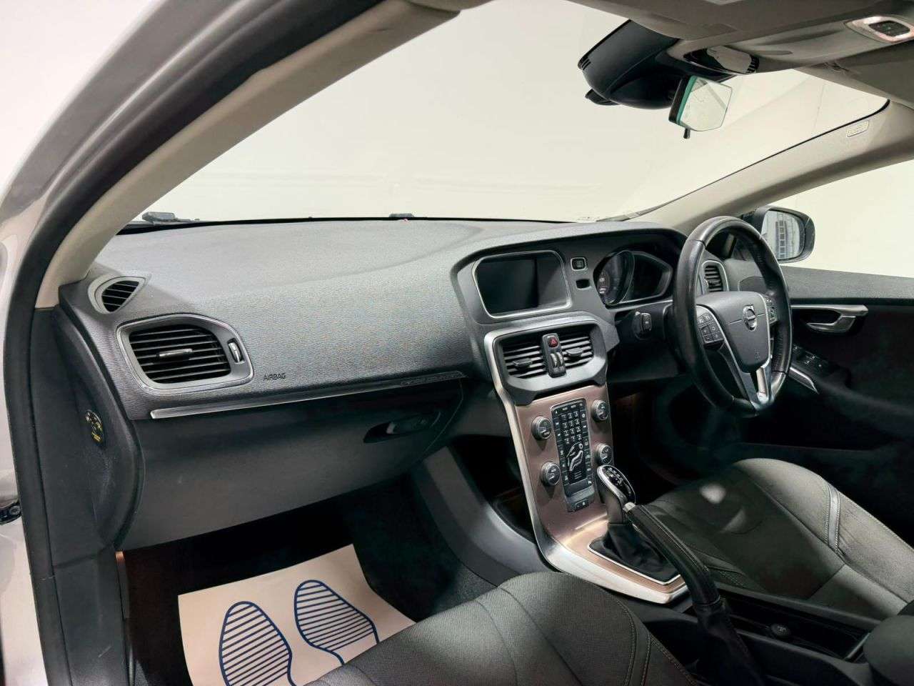 2018 VOLVO V40 CROSS COUNTRY 2018 VOLVO V40 CROSS COUNTRY