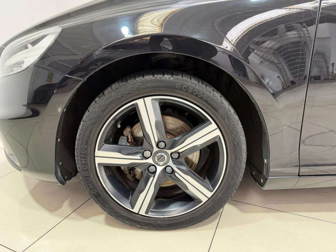 2018 VOLVO V40 2018 VOLVO V40