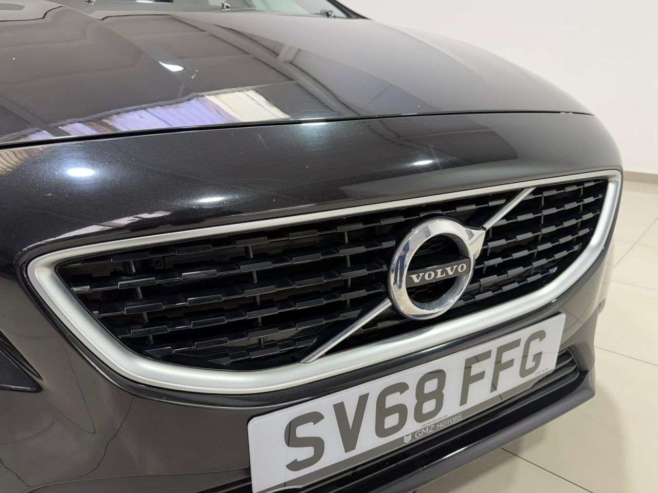 2018 VOLVO V40 2018 VOLVO V40