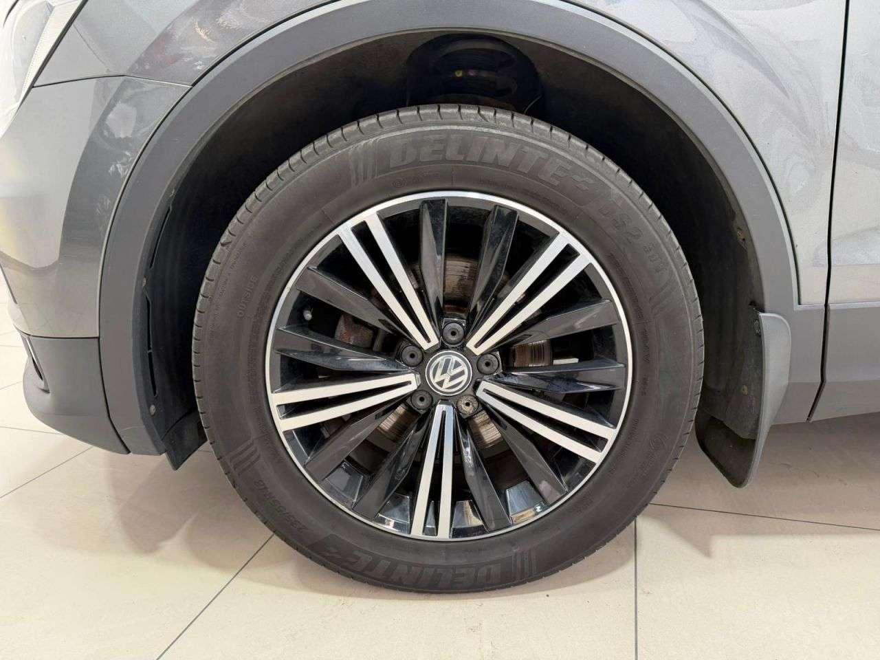 2017 VOLKSWAGEN TIGUAN 2017 VOLKSWAGEN TIGUAN