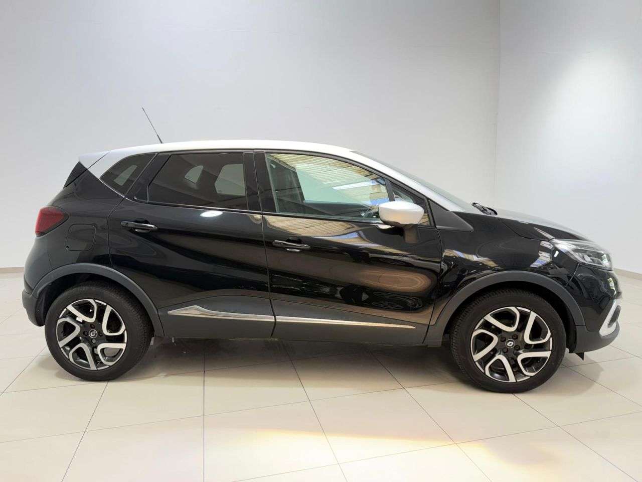 2017 RENAULT CAPTUR 2017 RENAULT CAPTUR