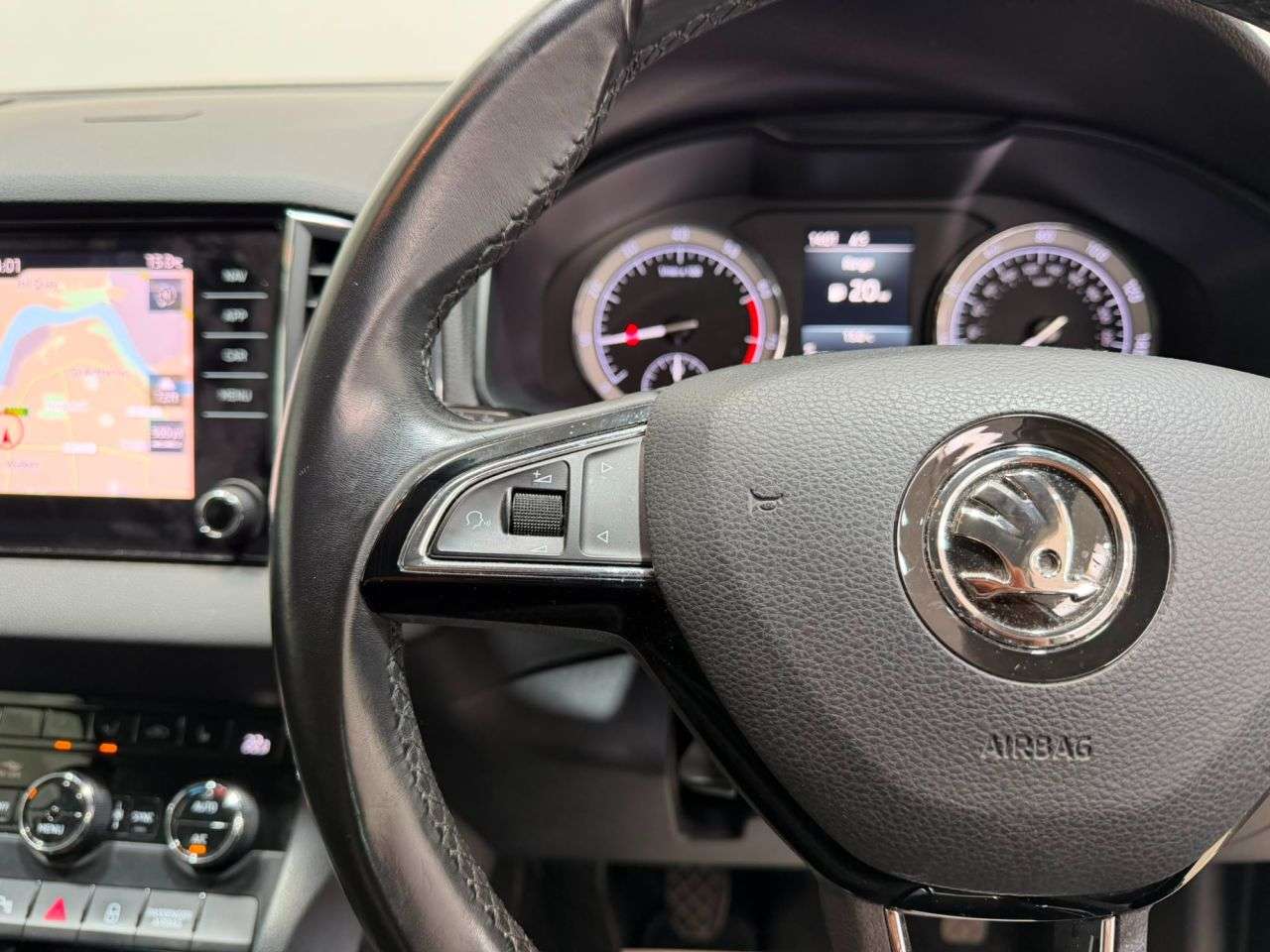 2018 SKODA KAROQ 2018 SKODA KAROQ