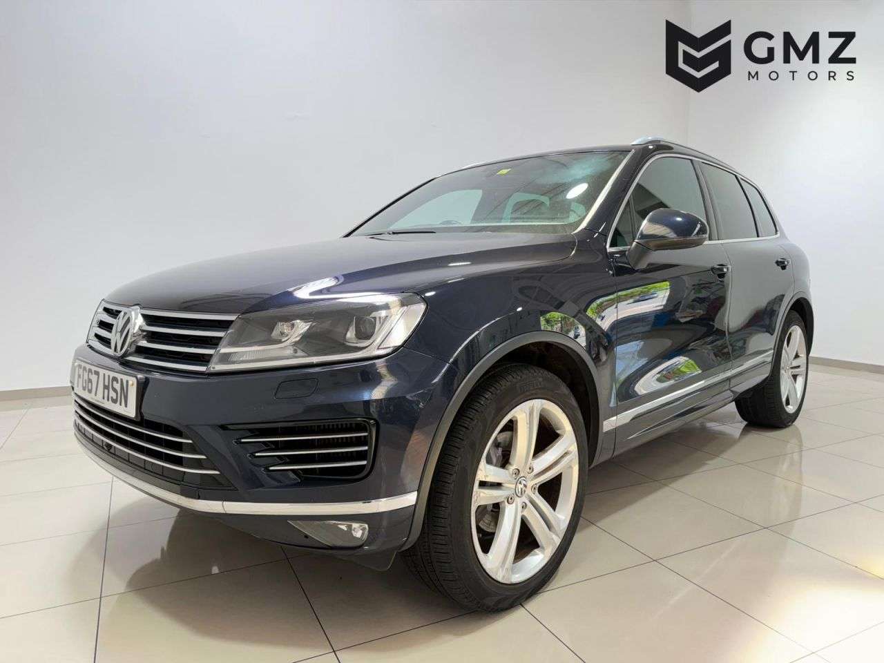 A 2017 VOLKSWAGEN TOUAREG 3.0 TDI V6 R-Line Plus SUV 5dr Diesel Tiptronic 4WD Euro 6 (s/s) (262 ps) N A 2017 VOLKSWAGEN TOUAREG 3.0 TDI V6 R-Line Plus SUV 5dr Diesel Tiptronic 4WD Euro 6 (s/s) (262 ps) N