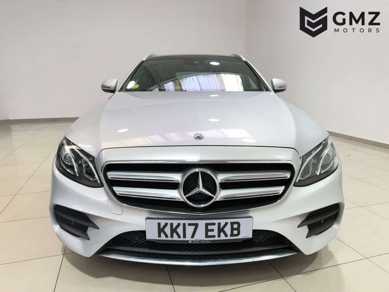 A 2017 MERCEDES-BENZ E-CLASS 2.0 E220d AMG Line (Premium) Estate 5dr Diesel G-Tronic+ Euro 6 (s/s) (194 A 2017 MERCEDES-BENZ E-CLASS 2.0 E220d AMG Line (Premium) Estate 5dr Diesel G-Tronic+ Euro 6 (s/s) (194