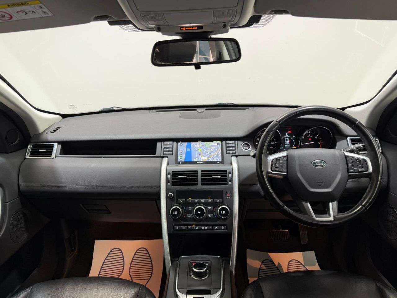 A 2019 LAND ROVER DISCOVERY SPORT 2.0 TD4 SE Tech SUV 5dr Diesel Auto 4WD Euro 6 (s/s) (180 ps) NATIONWIDE DE A 2019 LAND ROVER DISCOVERY SPORT 2.0 TD4 SE Tech SUV 5dr Diesel Auto 4WD Euro 6 (s/s) (180 ps) NATIONWIDE DE