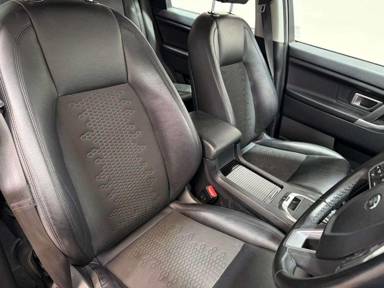 2019 LAND ROVER DISCOVERY SPORT 2019 LAND ROVER DISCOVERY SPORT