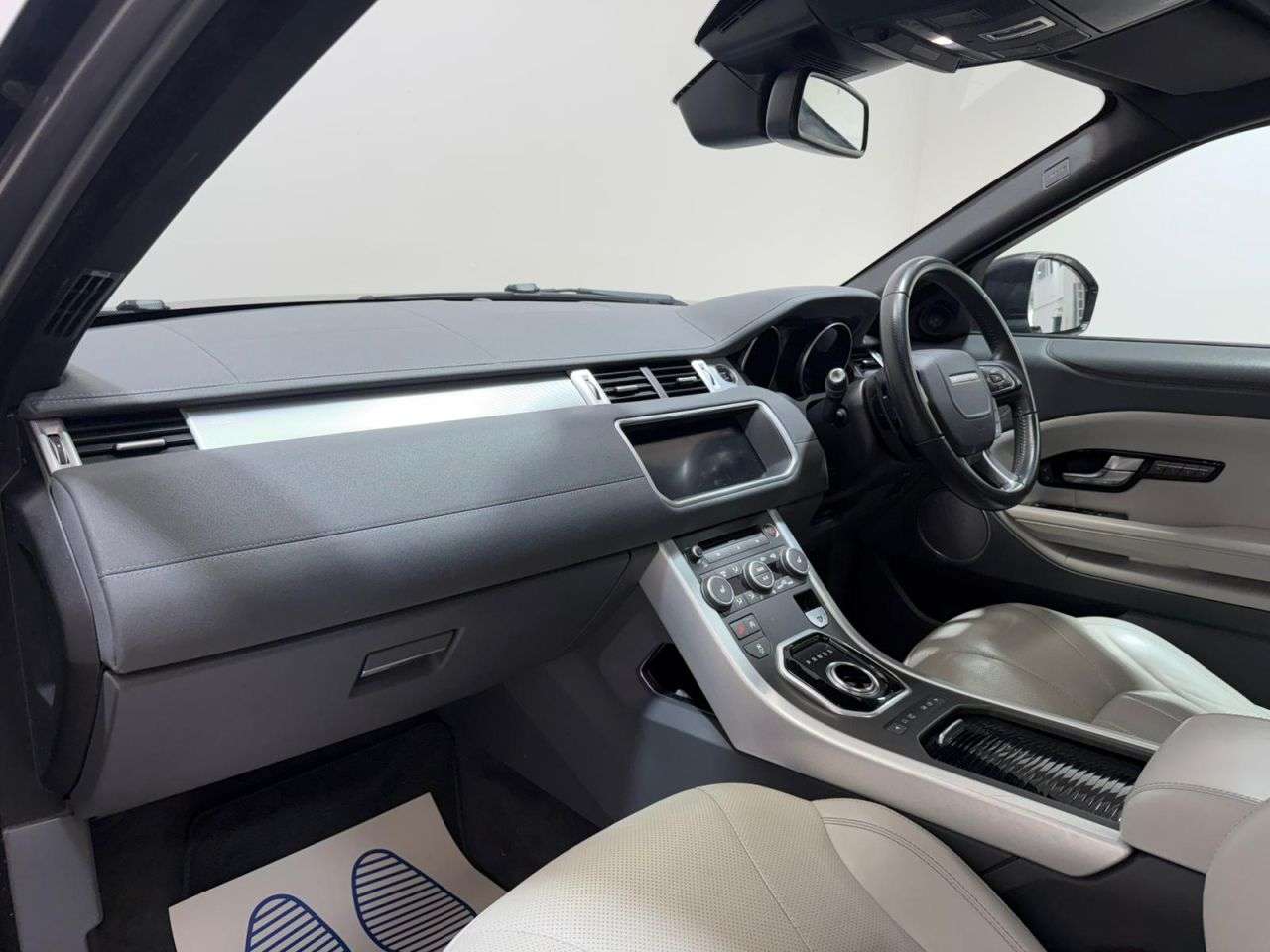 2017 LAND ROVER RANGE ROVER EVOQUE 2017 LAND ROVER RANGE ROVER EVOQUE