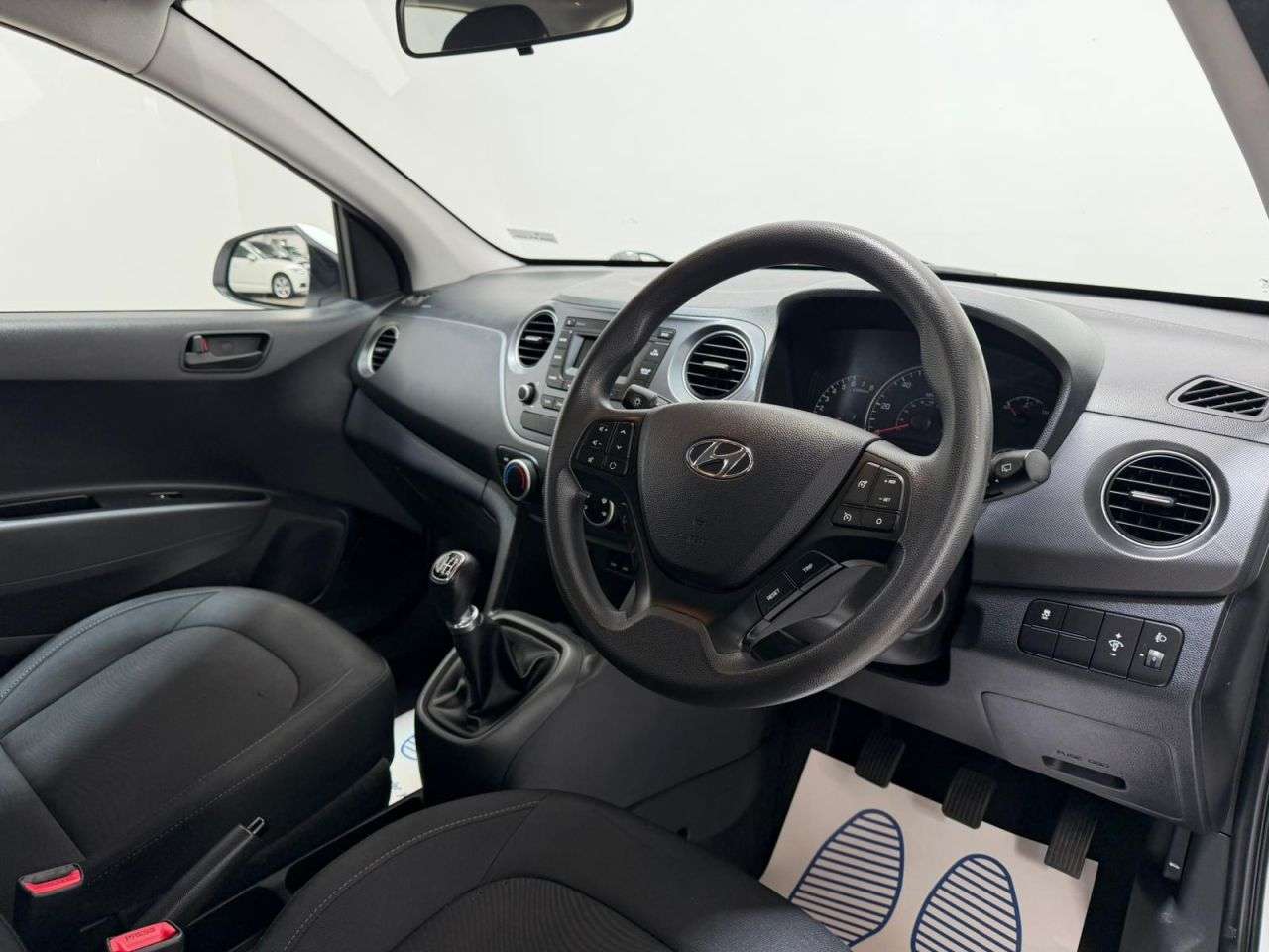 2017 HYUNDAI I10 2017 HYUNDAI I10