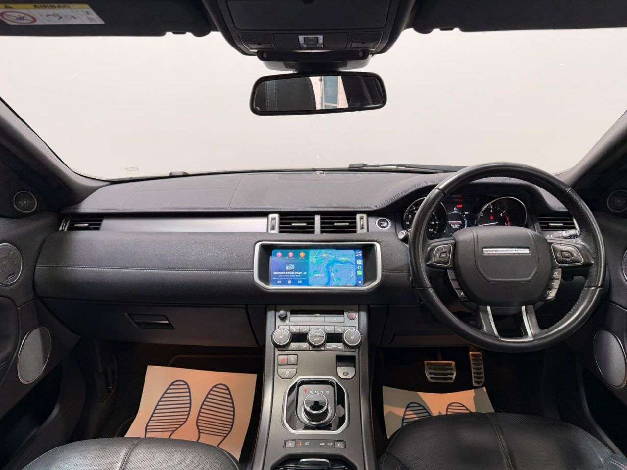 A 2018 LAND ROVER RANGE ROVER EVOQUE 2.0 TD4 HSE Dynamic SUV 5dr Diesel Auto 4WD Euro 6 (s/s) (180 ps) NATIONWID A 2018 LAND ROVER RANGE ROVER EVOQUE 2.0 TD4 HSE Dynamic SUV 5dr Diesel Auto 4WD Euro 6 (s/s) (180 ps) NATIONWID