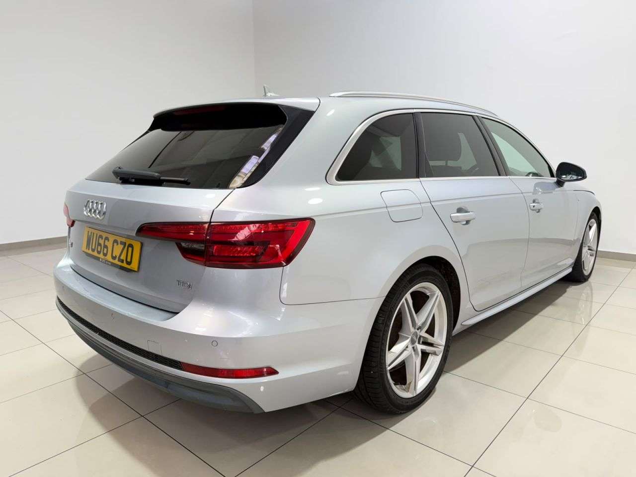 2016 AUDI A4 AVANT 2016 AUDI A4 AVANT
