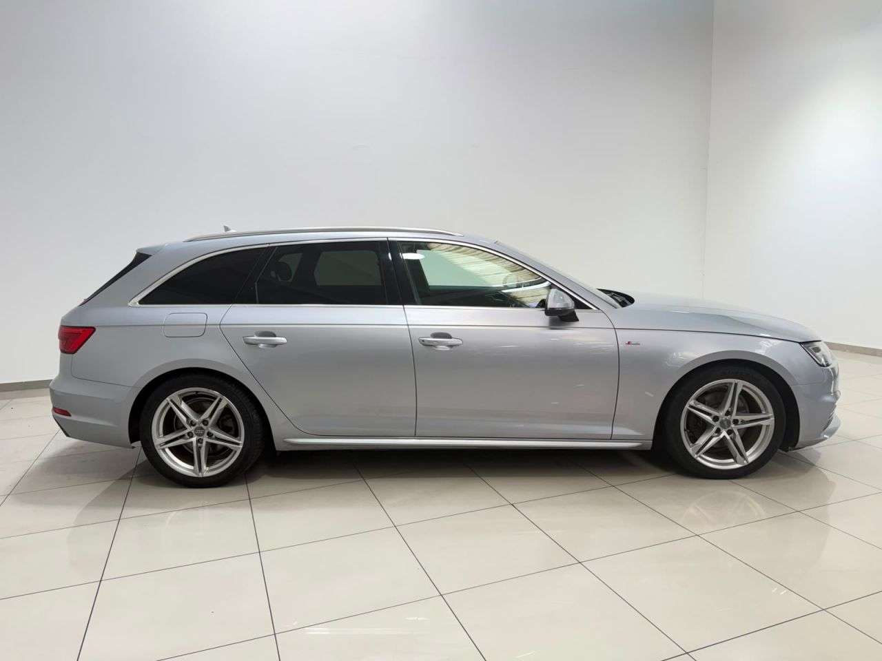 2016 AUDI A4 AVANT 2016 AUDI A4 AVANT