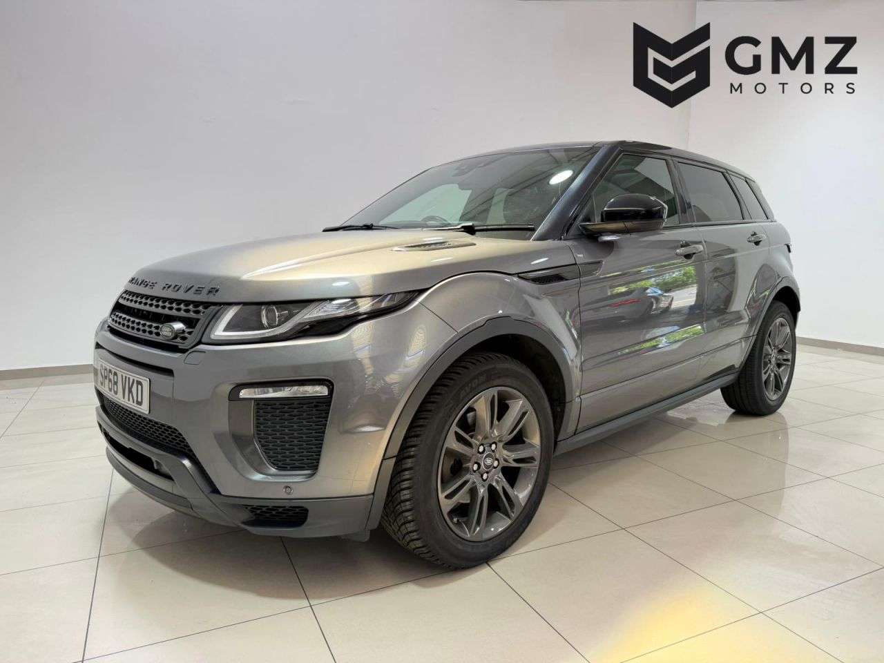 A 2018 LAND ROVER RANGE ROVER EVOQUE 2.0 TD4 Landmark SUV 5dr Diesel Auto 4WD Euro 6 (s/s) (180 ps) NATIONWIDE D A 2018 LAND ROVER RANGE ROVER EVOQUE 2.0 TD4 Landmark SUV 5dr Diesel Auto 4WD Euro 6 (s/s) (180 ps) NATIONWIDE D