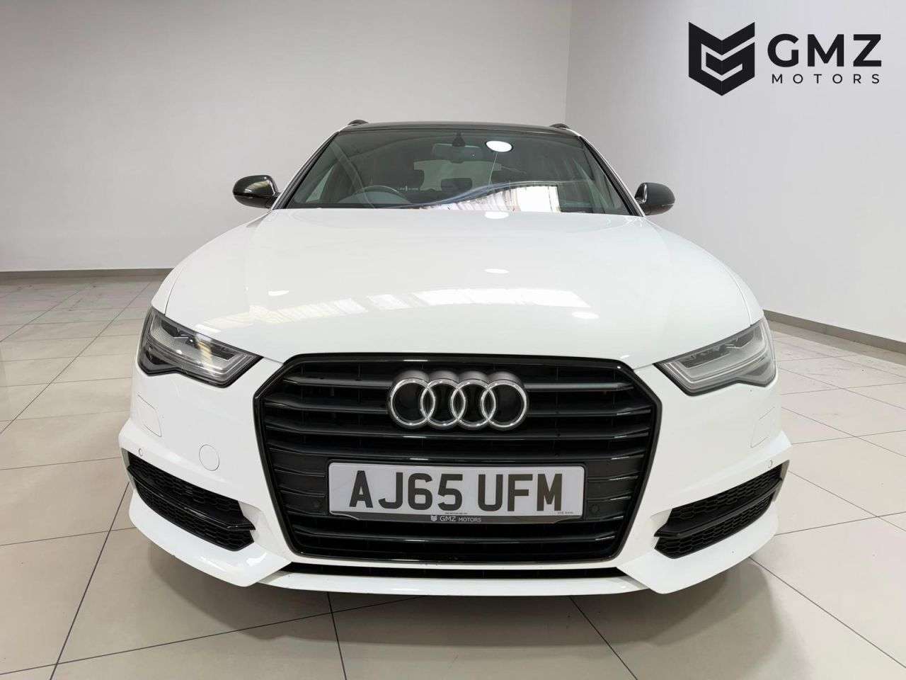A 2015 AUDI A6 AVANT 2.0 TDI ultra Black Edition Estate 5dr Diesel S Tronic Euro 6 (s/s) (190 ps A 2015 AUDI A6 AVANT 2.0 TDI ultra Black Edition Estate 5dr Diesel S Tronic Euro 6 (s/s) (190 ps