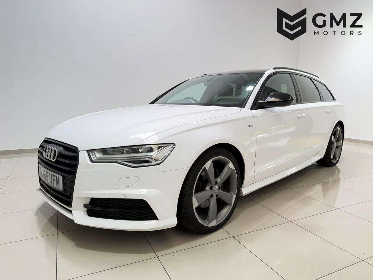 A 2015 AUDI A6 AVANT 2.0 TDI ultra Black Edition Estate 5dr Diesel S Tronic Euro 6 (s/s) (190 ps A 2015 AUDI A6 AVANT 2.0 TDI ultra Black Edition Estate 5dr Diesel S Tronic Euro 6 (s/s) (190 ps