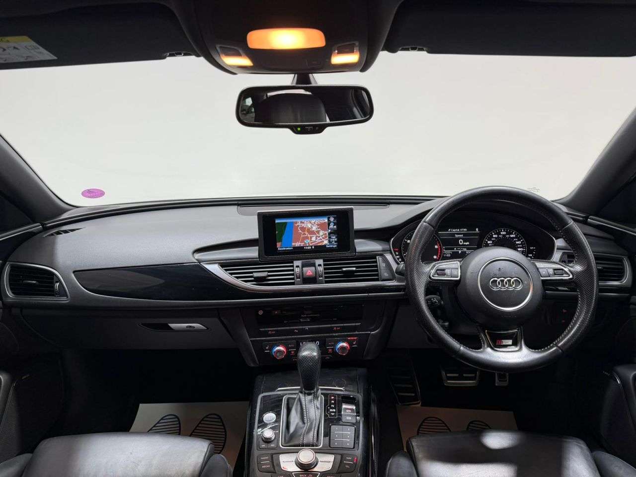 A 2015 AUDI A6 AVANT 2.0 TDI ultra Black Edition Estate 5dr Diesel S Tronic Euro 6 (s/s) (190 ps A 2015 AUDI A6 AVANT 2.0 TDI ultra Black Edition Estate 5dr Diesel S Tronic Euro 6 (s/s) (190 ps