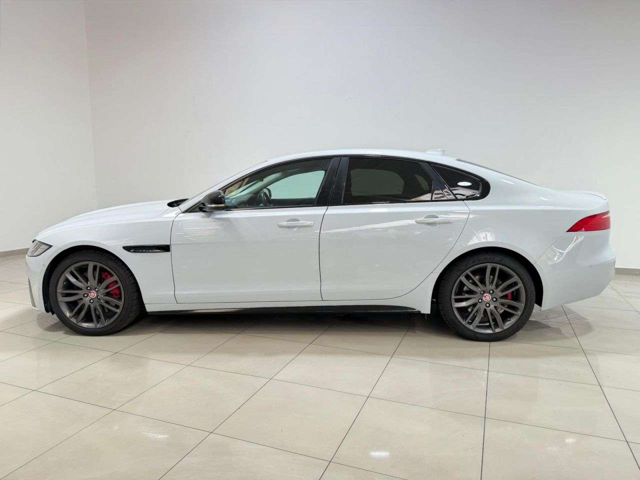2017 JAGUAR XF 2017 JAGUAR XF