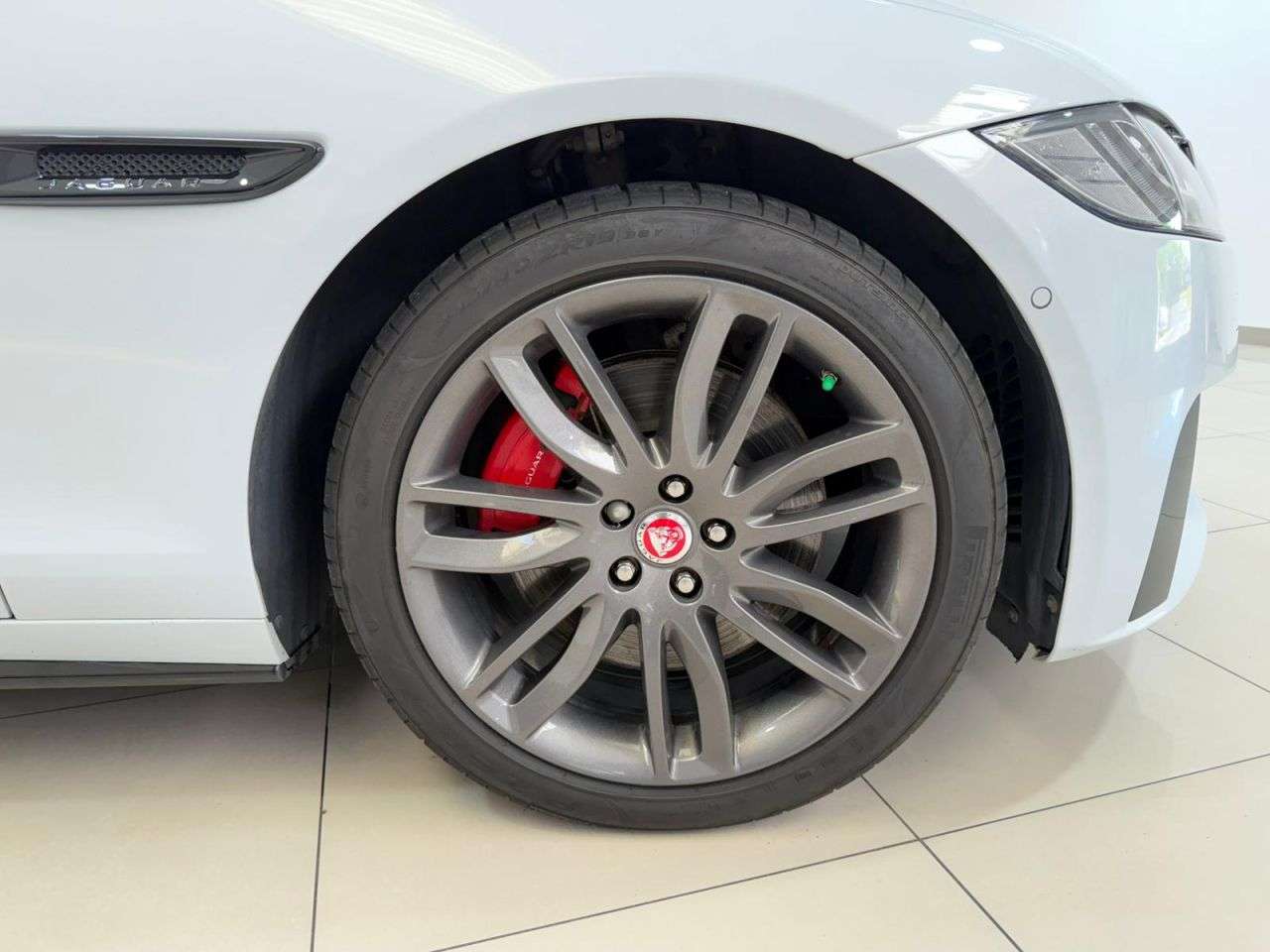 2017 JAGUAR XF 2017 JAGUAR XF