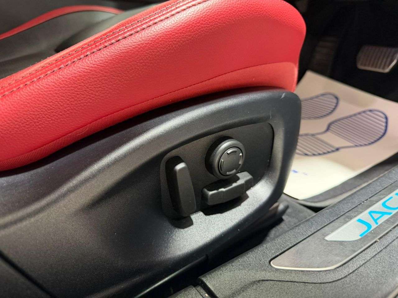 2017 JAGUAR XF 2017 JAGUAR XF
