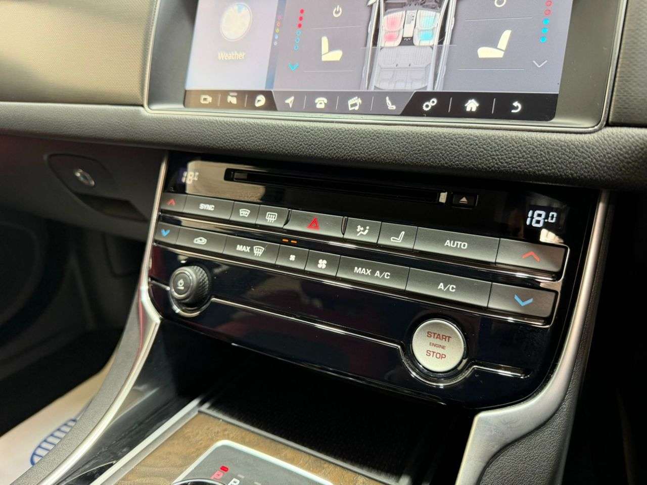 2017 JAGUAR XF 2017 JAGUAR XF